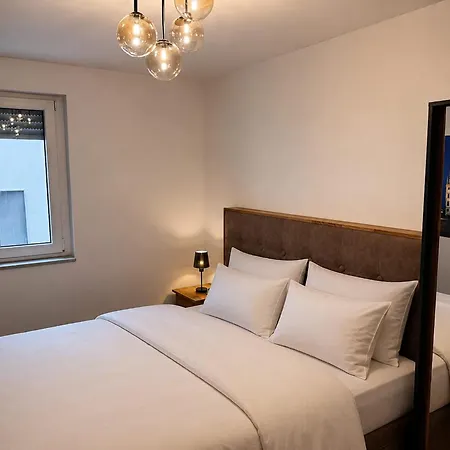 Goldenkey-suites - Luxury 'perlachturm' - Direct Views Of Rathausplatz & Perlach Tower - New In 2026 Διαμέρισμα