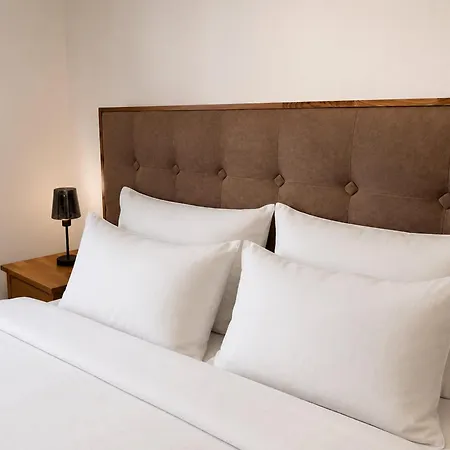 Goldenkey-suites - Luxury 'perlachturm' - Direct Views Of Rathausplatz&perlach Tower - New In 2026 Apartment Augsburg